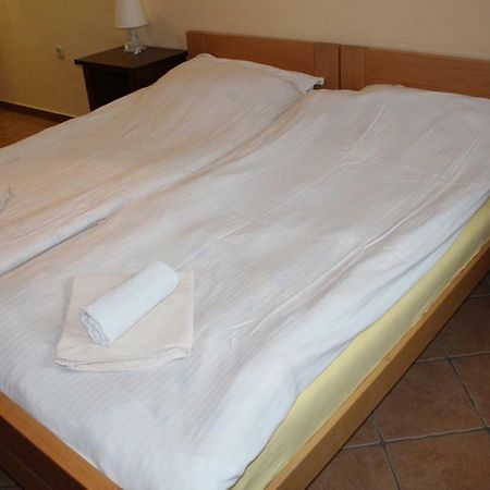 Prenociste "Magnus" Bed & Breakfast Slavonski Brod Ngoại thất bức ảnh