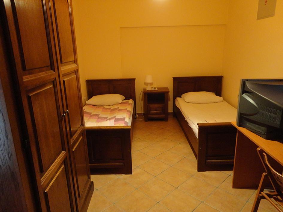 Prenociste "Magnus" Bed & Breakfast Slavonski Brod Ngoại thất bức ảnh