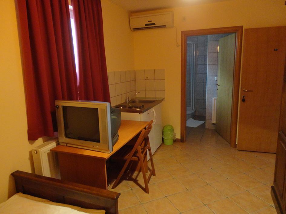 Prenociste "Magnus" Bed & Breakfast Slavonski Brod Ngoại thất bức ảnh