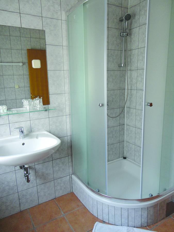 Prenociste "Magnus" Bed & Breakfast Slavonski Brod Ngoại thất bức ảnh