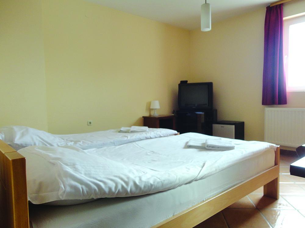 Prenociste "Magnus" Bed & Breakfast Slavonski Brod Ngoại thất bức ảnh