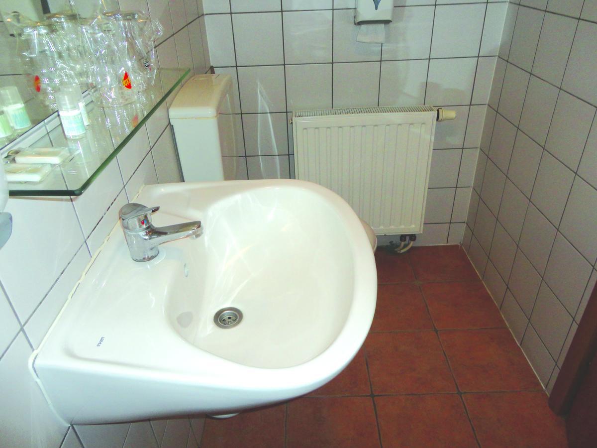 Prenociste "Magnus" Bed & Breakfast Slavonski Brod Ngoại thất bức ảnh