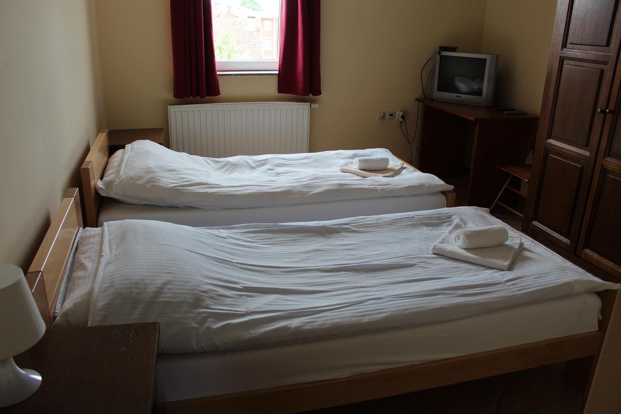 Prenociste "Magnus" Bed & Breakfast Slavonski Brod Ngoại thất bức ảnh