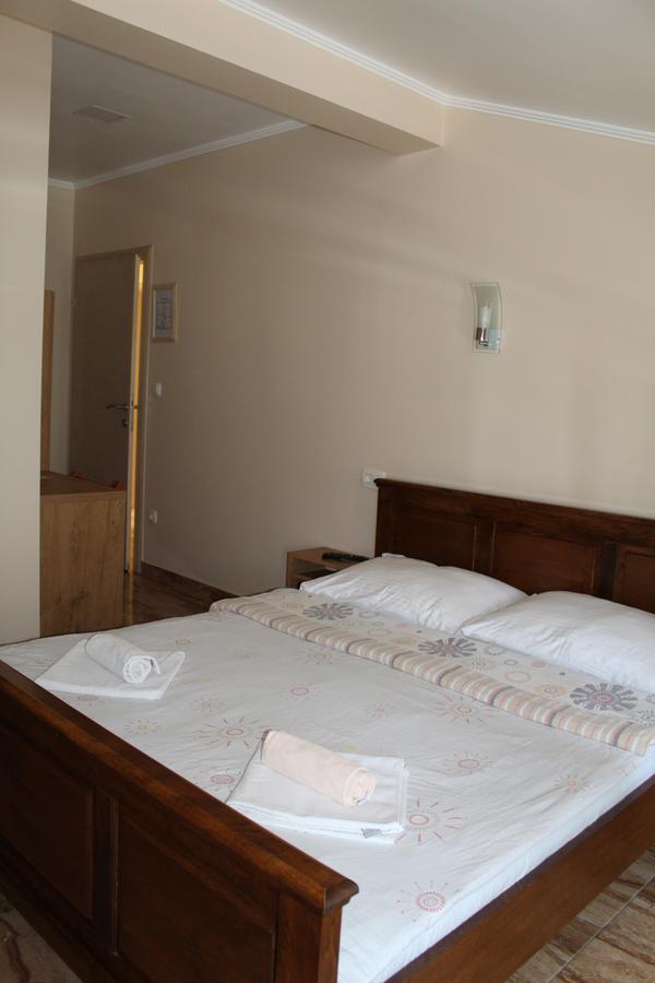 Prenociste "Magnus" Bed & Breakfast Slavonski Brod Ngoại thất bức ảnh