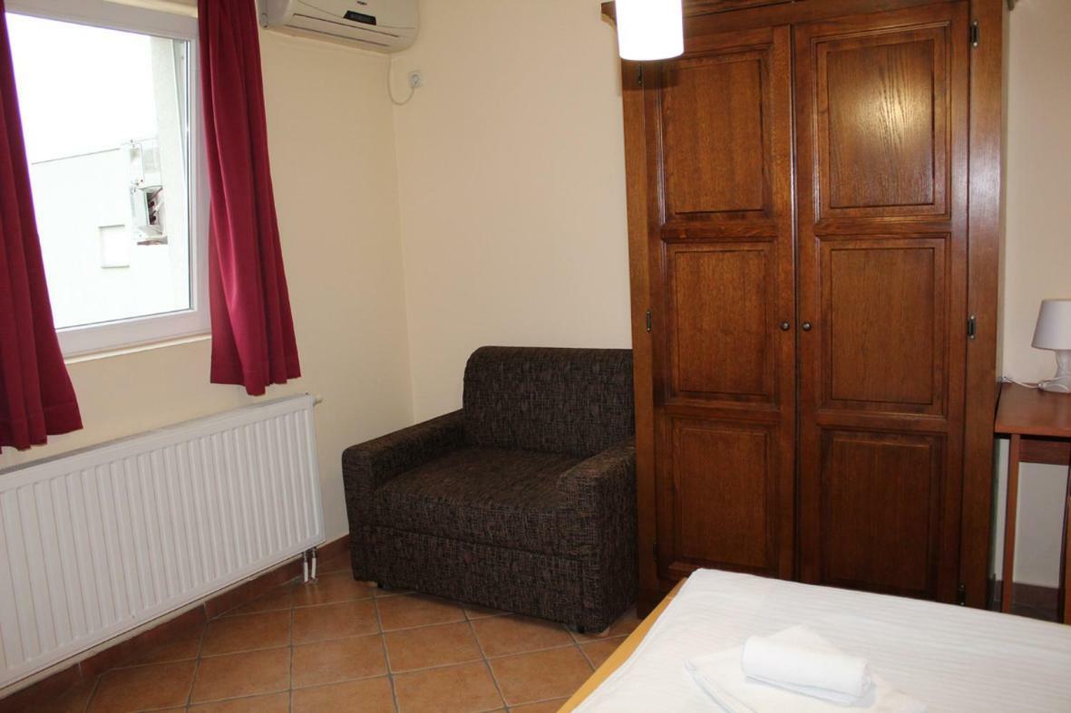 Prenociste "Magnus" Bed & Breakfast Slavonski Brod Ngoại thất bức ảnh