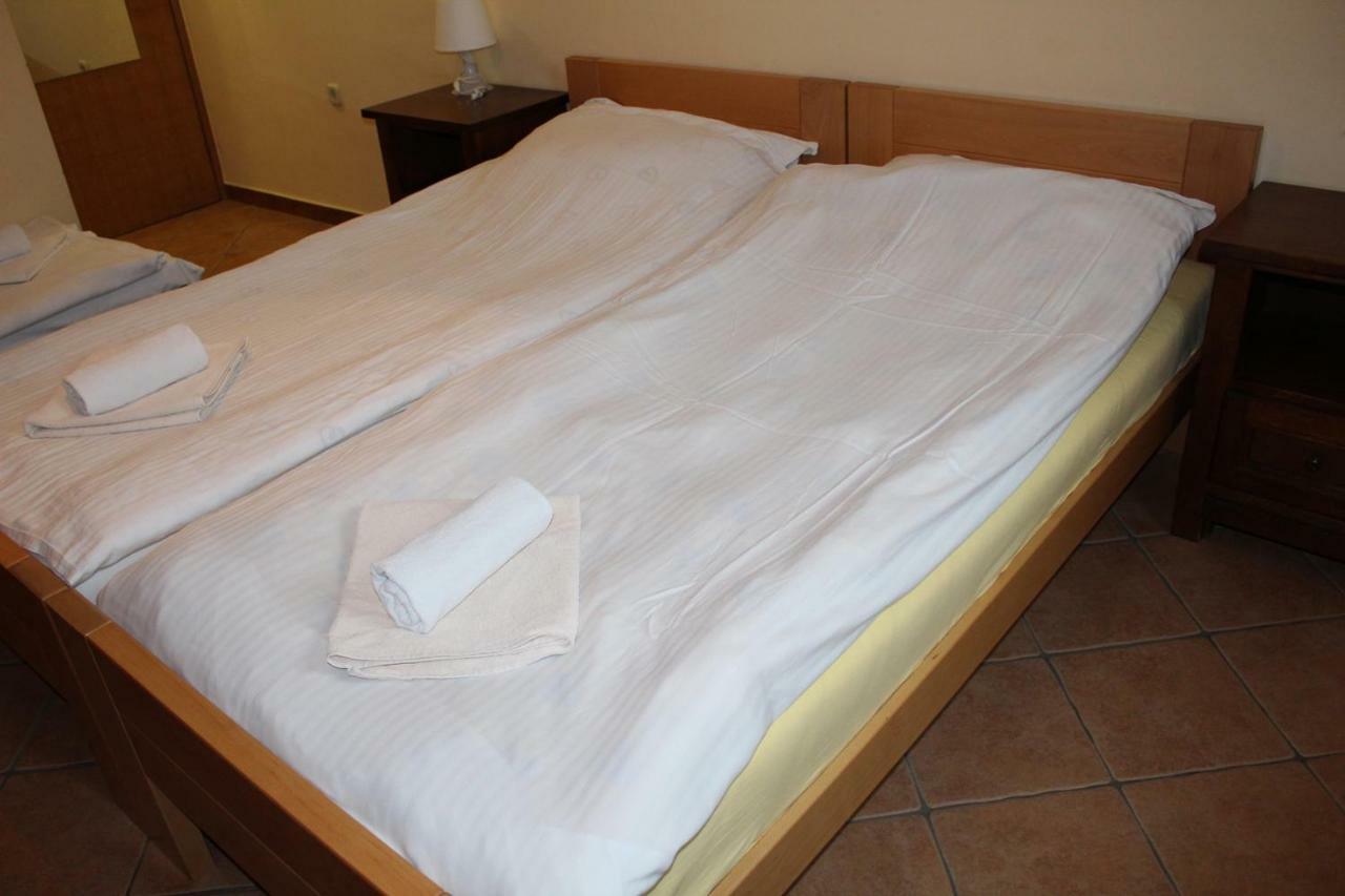 Prenociste "Magnus" Bed & Breakfast Slavonski Brod Ngoại thất bức ảnh
